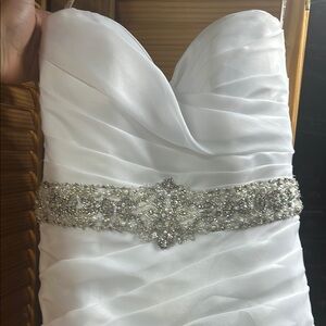 Elegant White Strapless Dress with Embellished Waist
